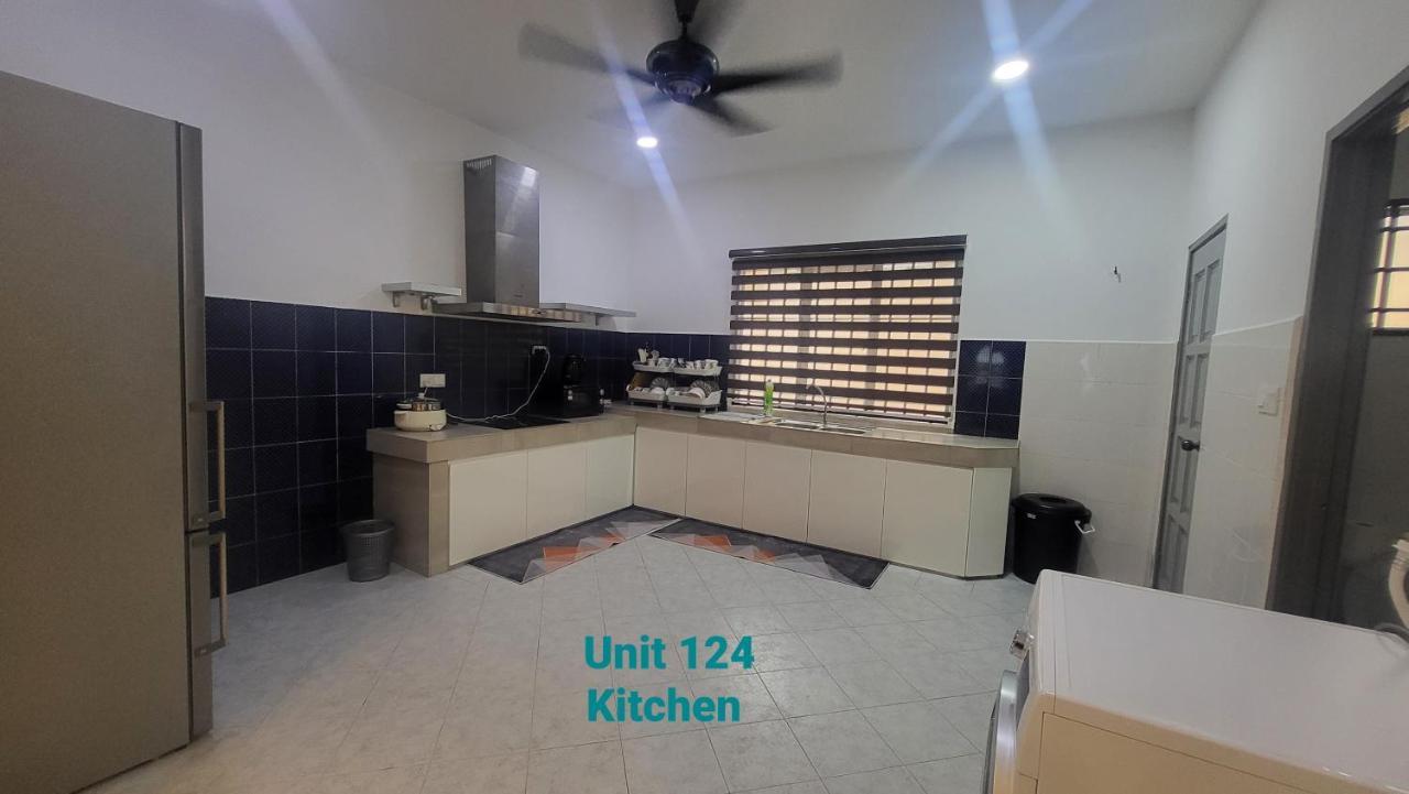 Ipoh Family Villa-Spacious Stay For 21 Or 42Pax Exterior photo