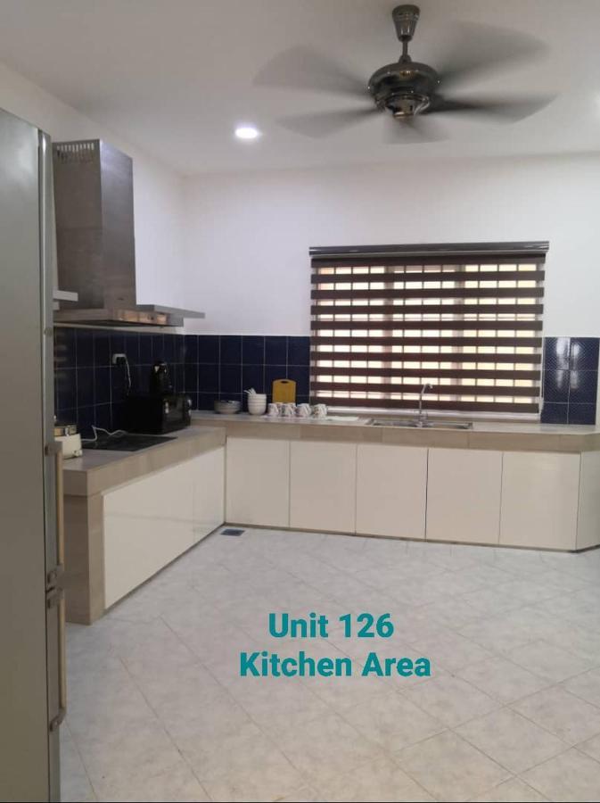 Ipoh Family Villa-Spacious Stay For 21 Or 42Pax Exterior photo